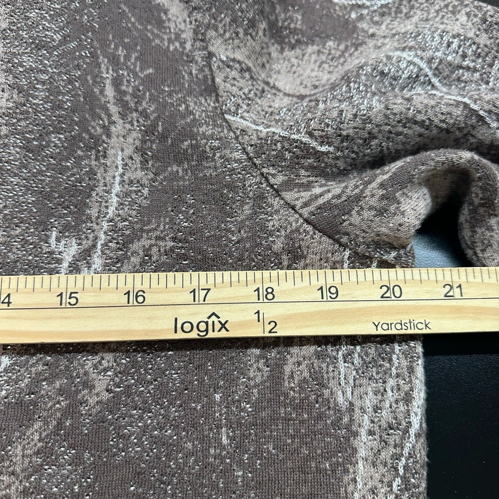 Peruvian Connection Borghese Abstract Metallic
Mi… - image 10